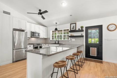 601 Valley View West Road San Marcos TX 78666