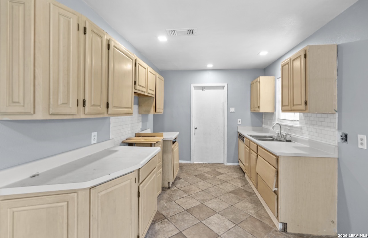 6806 Bender Drive San Antonio TX 78229