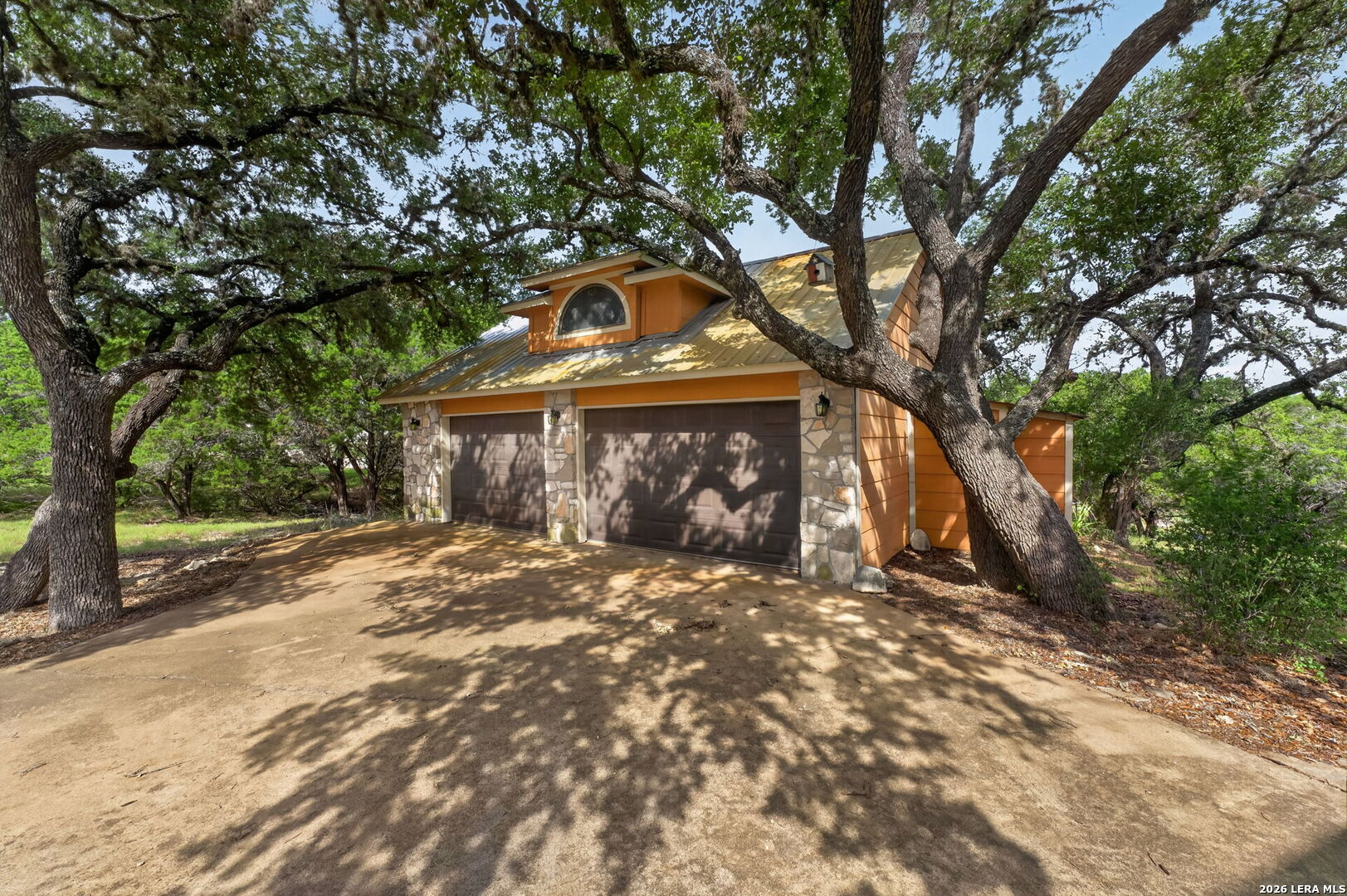 988 Summit Road Lakehills TX 78063