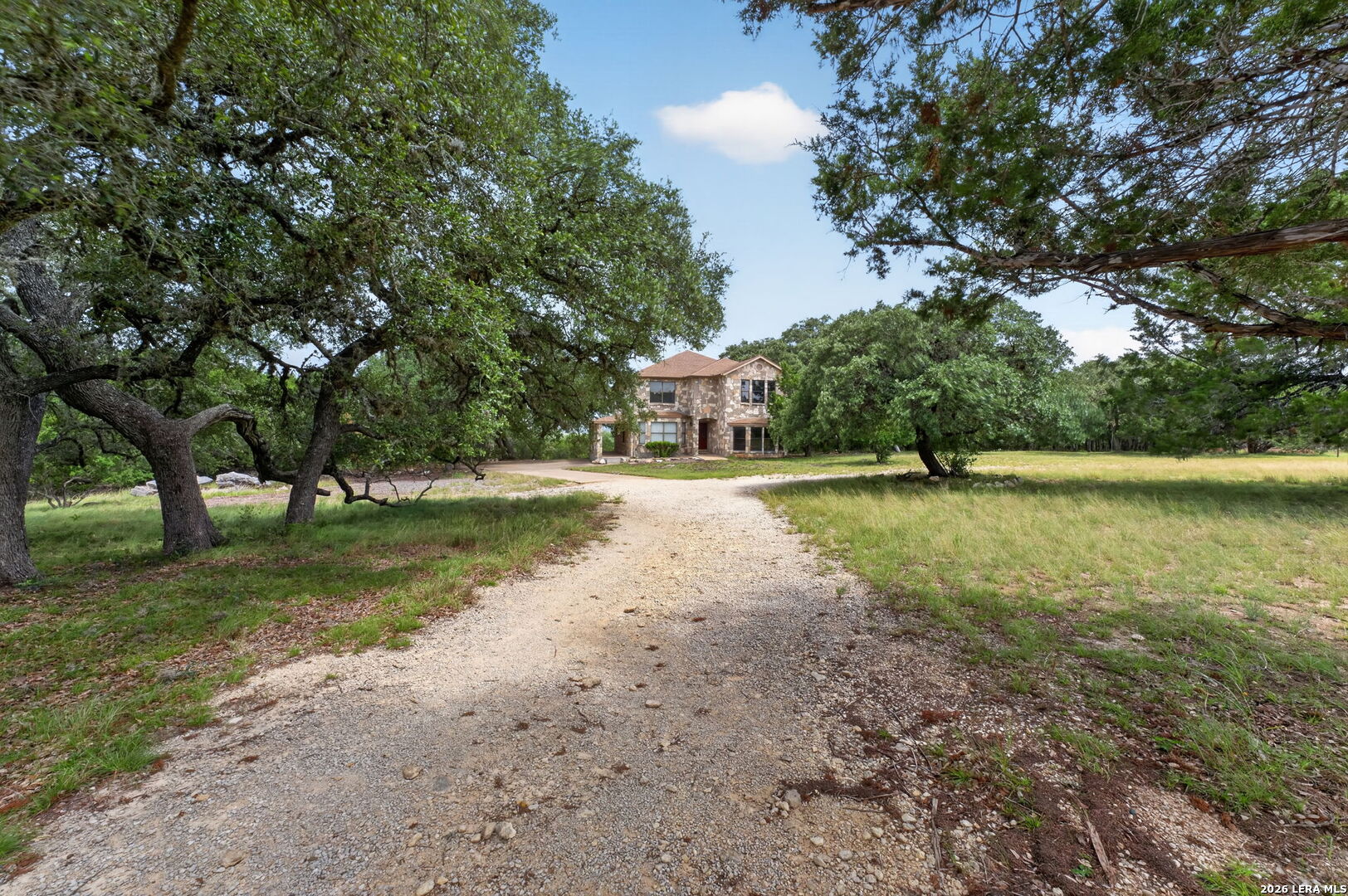 988 Summit Road Lakehills TX 78063