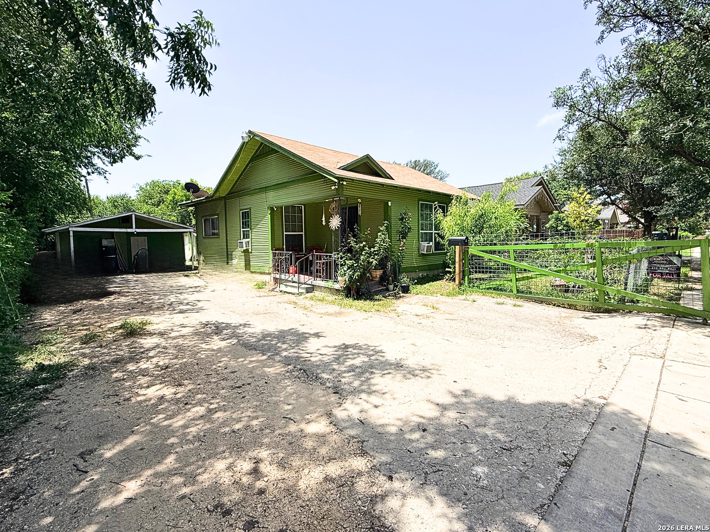 1110 W Lynwood Avenue San Antonio TX 78201