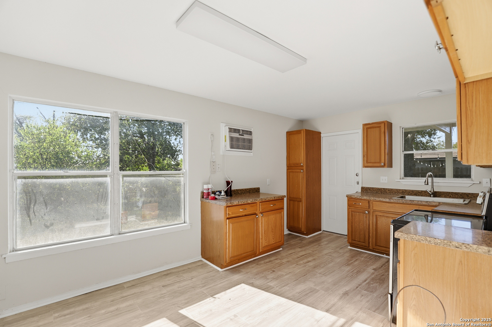 146 Hillsdale San Antonio TX 78227