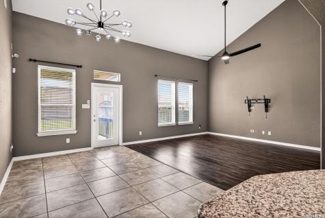 1514 Eagle Glen San Antonio TX 78260