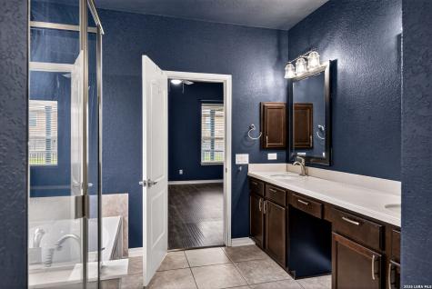 1514 Eagle Glen San Antonio TX 78260