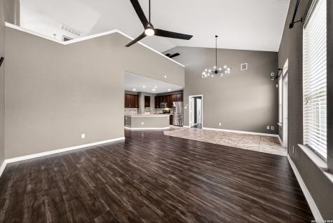 1514 Eagle Glen San Antonio TX 78260