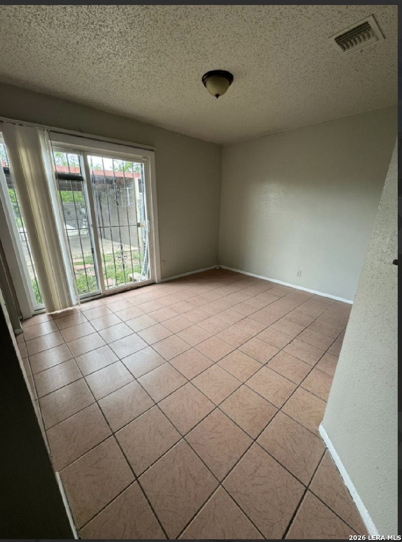 8013 Chipping San Antonio TX 78239