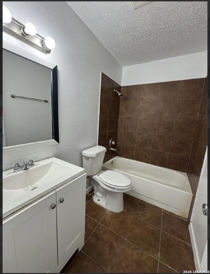 8013 Chipping San Antonio TX 78239