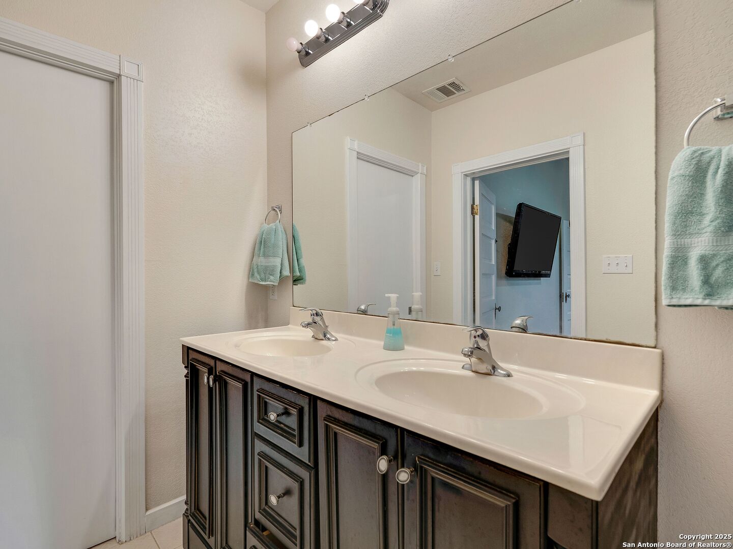 115 E Courtland Place San Antonio TX 78212