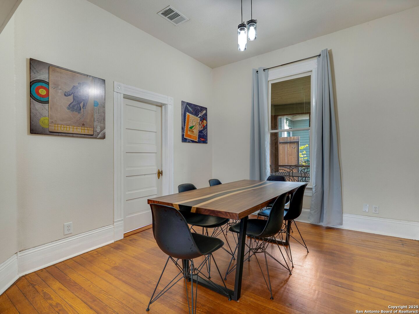115 E Courtland Place San Antonio TX 78212