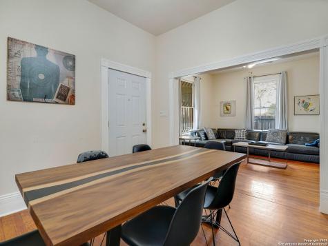 115 E Courtland Place San Antonio TX 78212