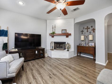 21255 Coral Spur San Antonio TX 78259