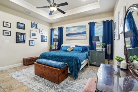 137 Fairway Drive Floresville TX 78114