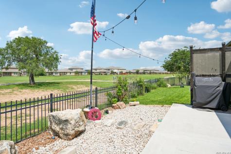 137 Fairway Drive Floresville TX 78114