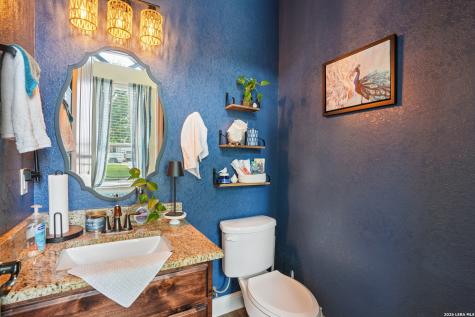 137 Fairway Drive Floresville TX 78114