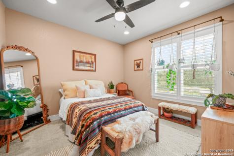 1348 Mystic Shores Spring Branch TX 78070