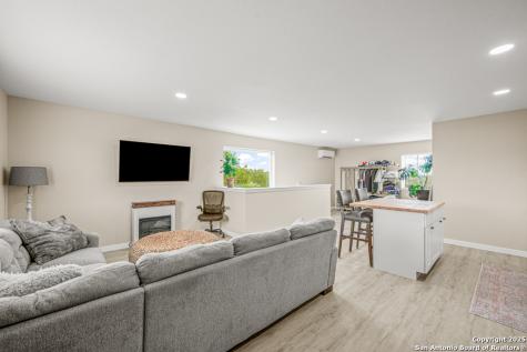 1348 Mystic Shores Spring Branch TX 78070