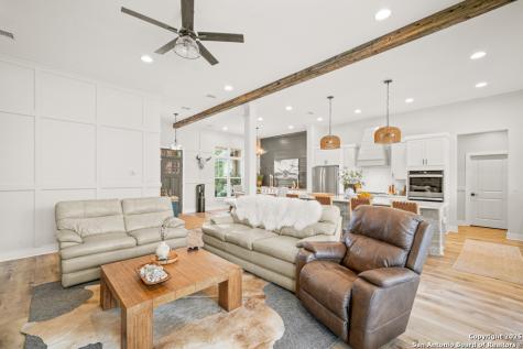 1348 Mystic Shores Spring Branch TX 78070