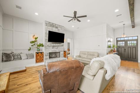 1348 Mystic Shores Spring Branch TX 78070