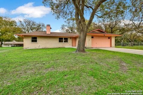 5 Cherry Hill Drive Seguin TX 78155