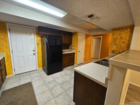 5723 Larkdale San Antonio TX 78233