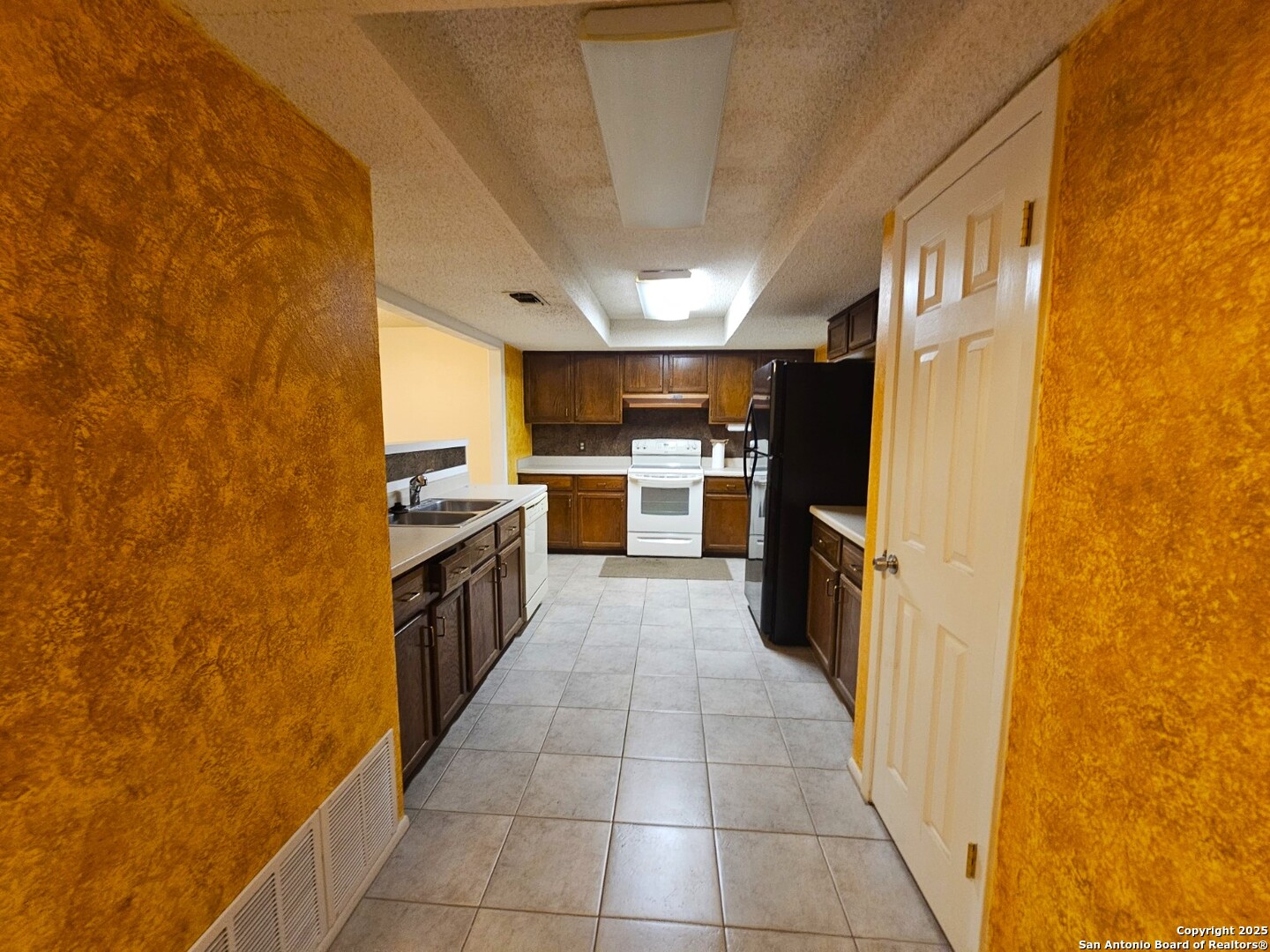 5723 Larkdale San Antonio TX 78233