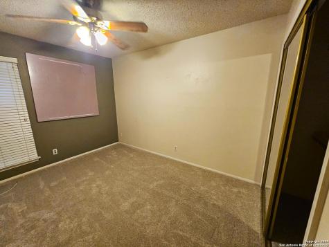 5723 Larkdale San Antonio TX 78233