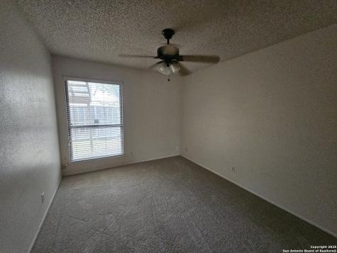 5723 Larkdale San Antonio TX 78233