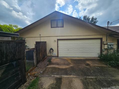 5723 Larkdale San Antonio TX 78233