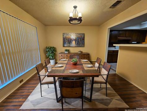 5723 Larkdale San Antonio TX 78233