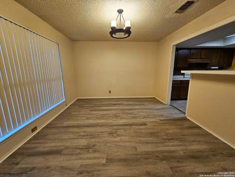 5723 Larkdale San Antonio TX 78233