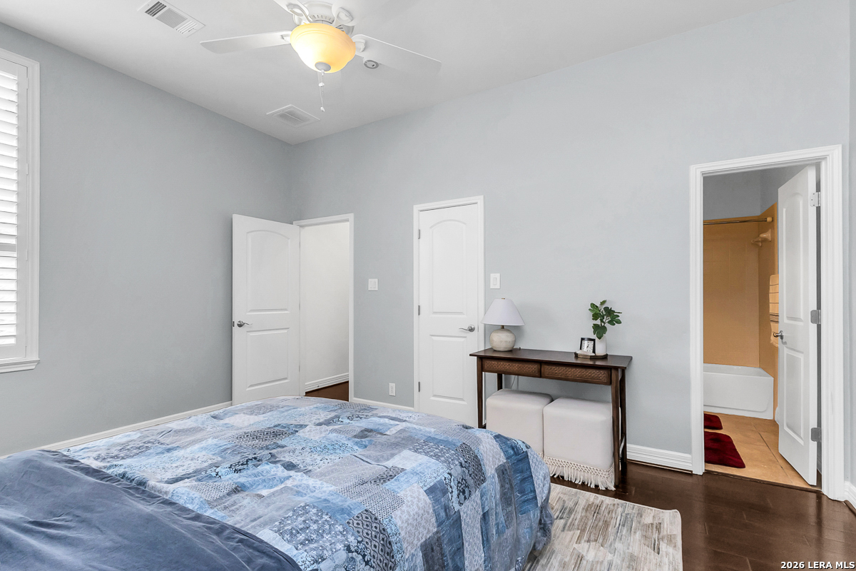21703 Givenchy Hill San Antonio TX 78256