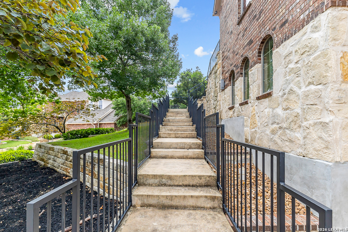 21703 Givenchy Hill San Antonio TX 78256