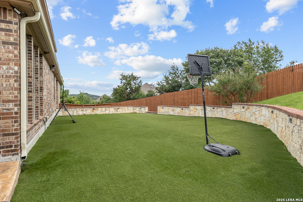 21703 Givenchy Hill San Antonio TX 78256