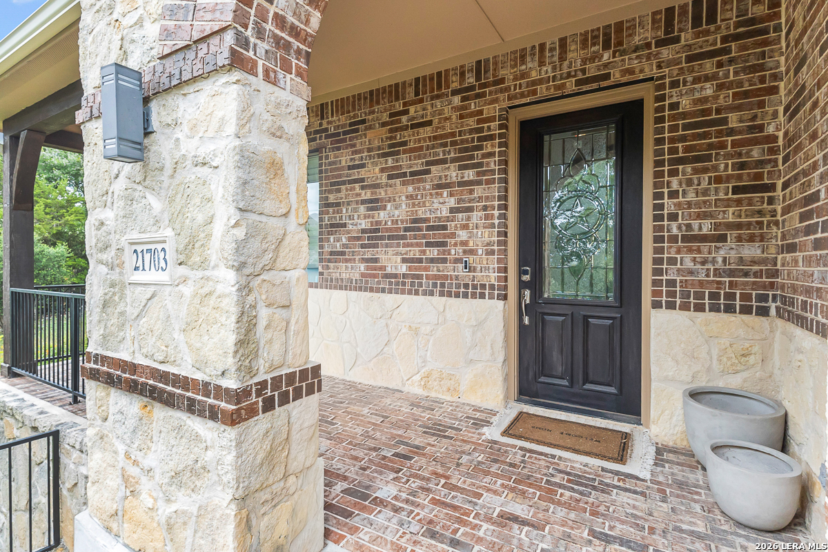 21703 Givenchy Hill San Antonio TX 78256