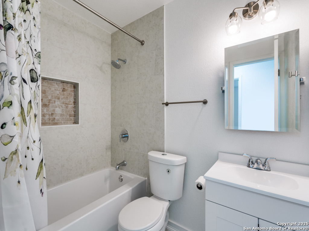 203 Lynhaven San Antonio TX 78220