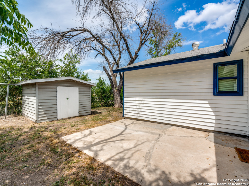 203 Lynhaven San Antonio TX 78220