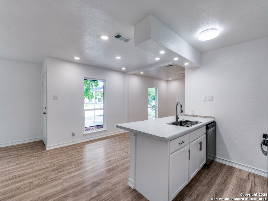 203 Lynhaven San Antonio TX 78220