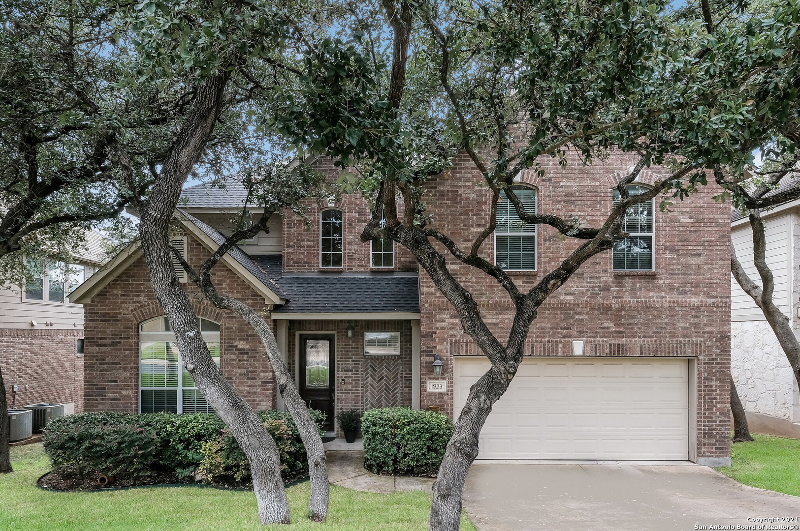 1923 Laurel Field San Antonio TX 78260