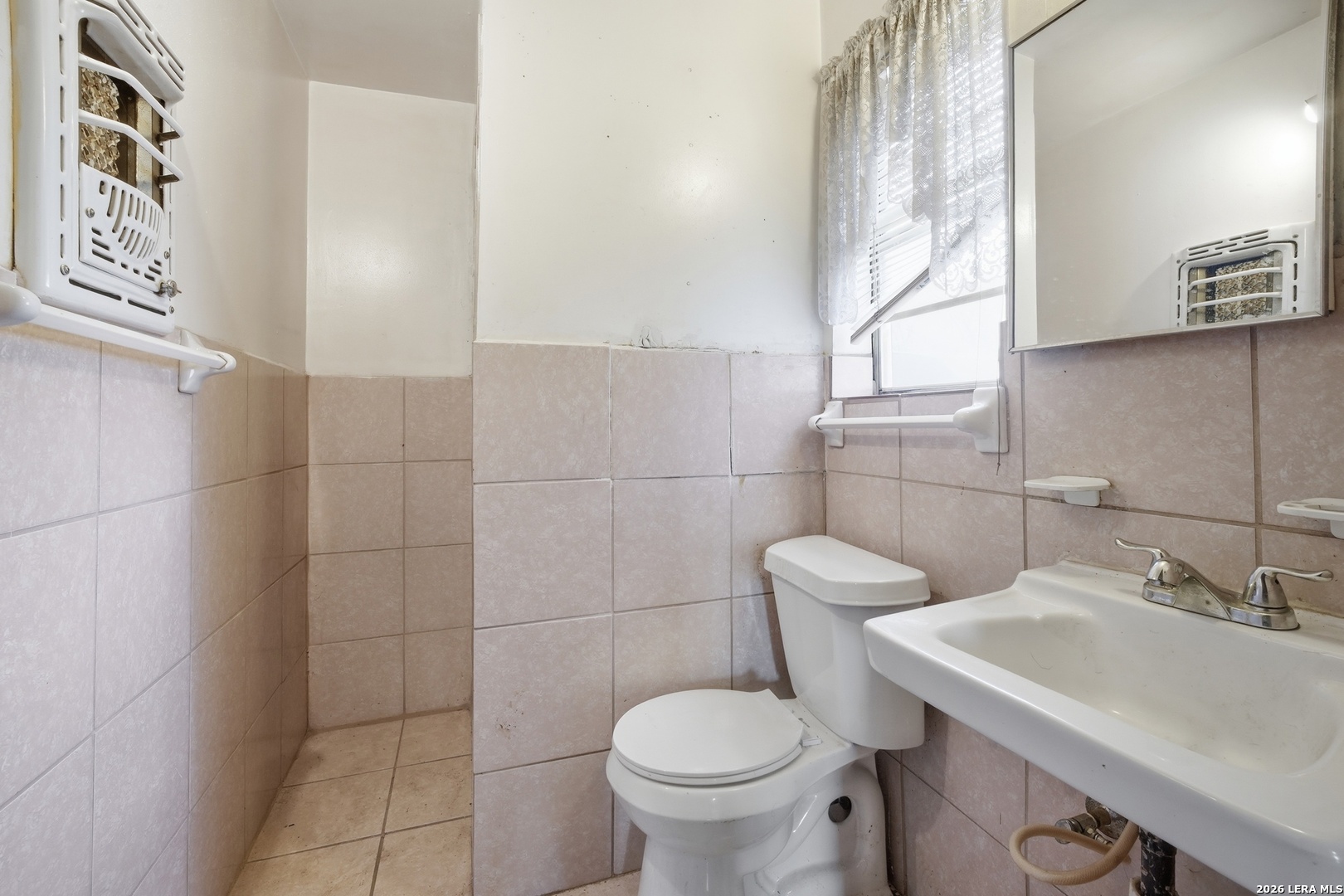 1619 Kendalia San Antonio TX 78224