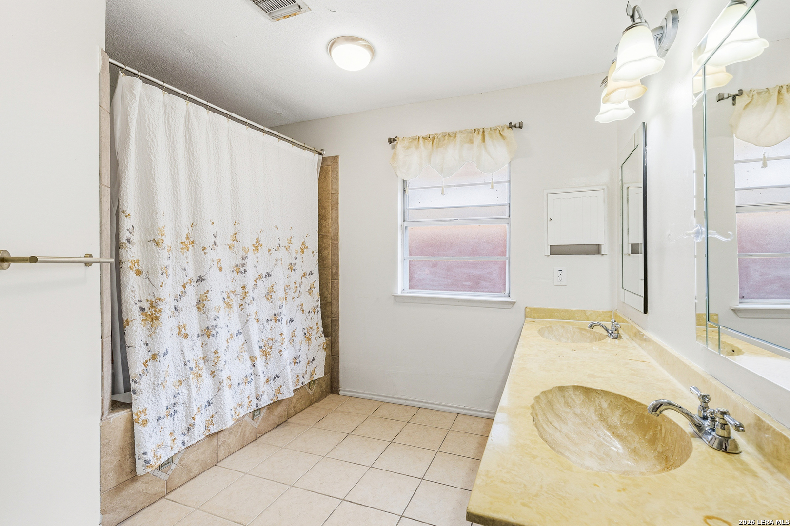 8342 Thorncliff Drive San Antonio TX 78250
