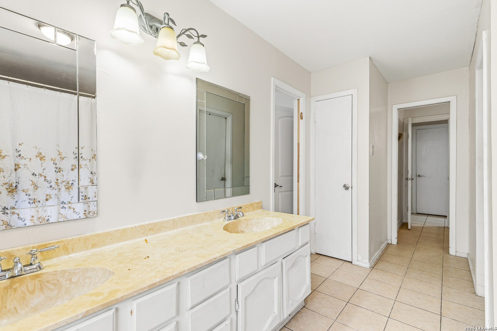 8342 Thorncliff Drive San Antonio TX 78250