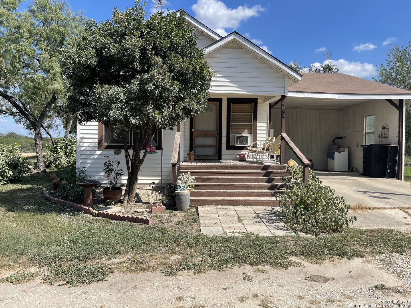 7881 N Fm 81 Karnes City TX 78118