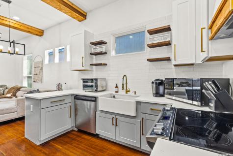 318 Belmont San Antonio TX 78202