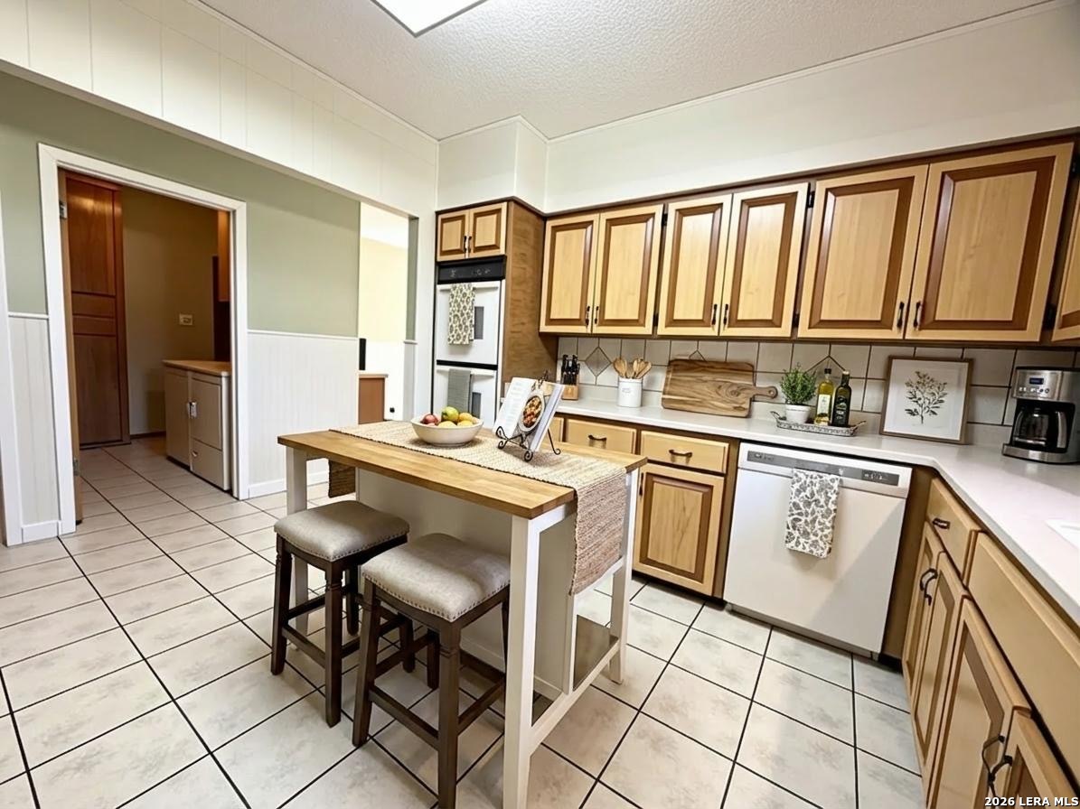 228 Sagecrest Hollywood Park TX 78232