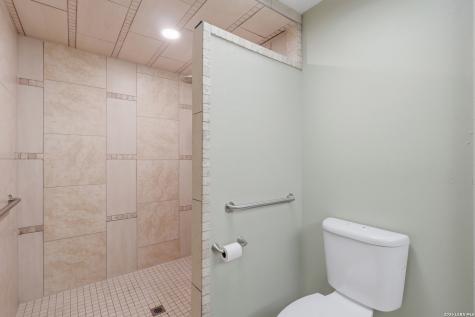 228 Sagecrest Hollywood Park TX 78232