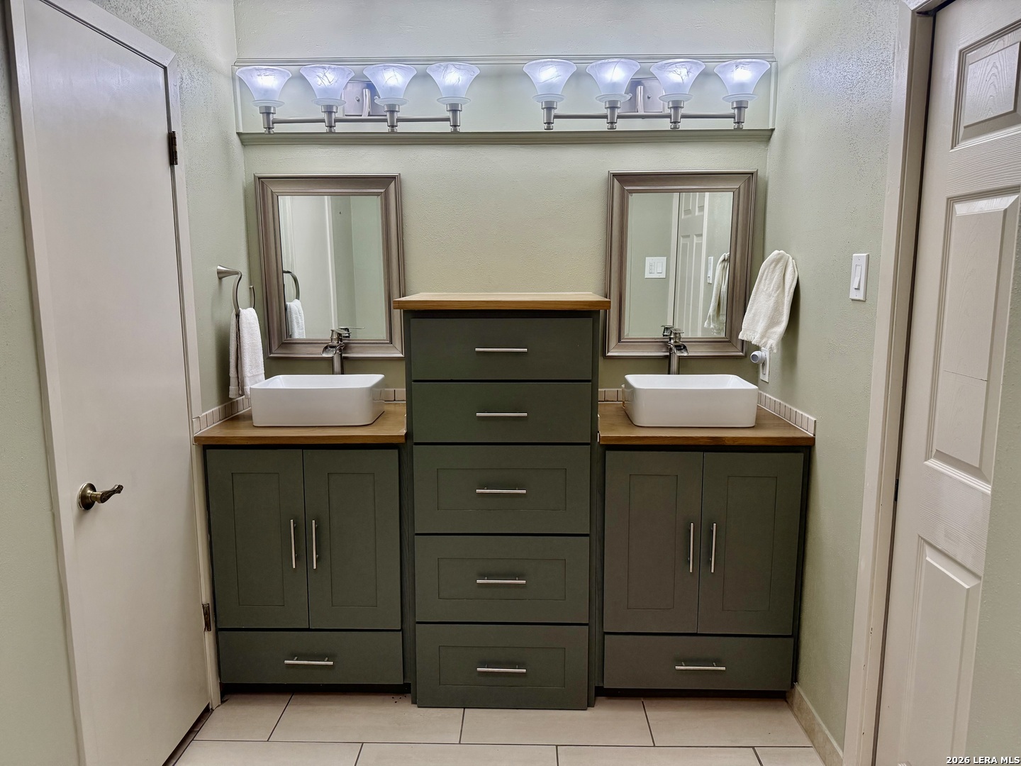 228 Sagecrest Hollywood Park TX 78232