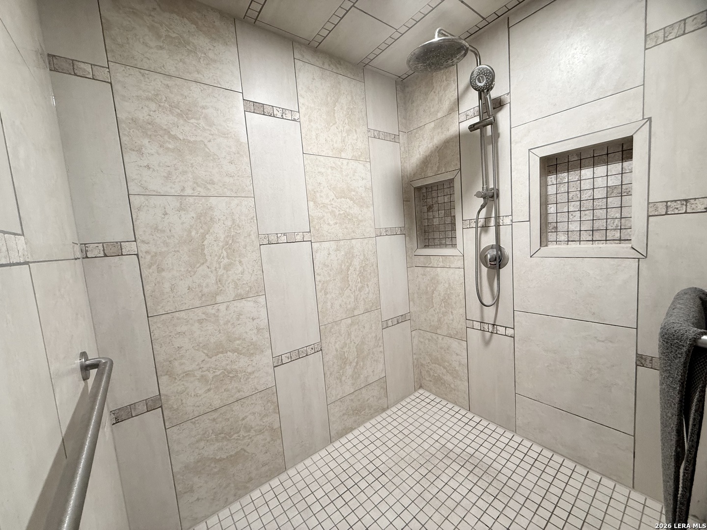228 Sagecrest Hollywood Park TX 78232