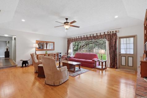 228 Sagecrest Hollywood Park TX 78232