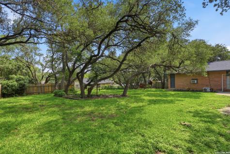 228 Sagecrest Hollywood Park TX 78232