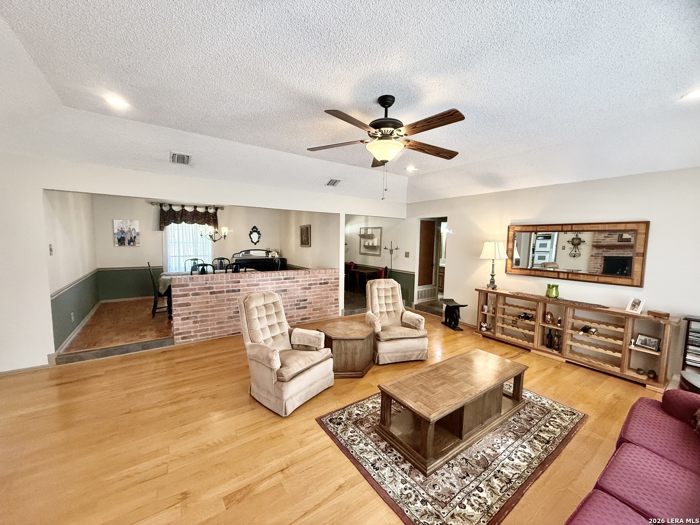 228 Sagecrest Hollywood Park TX 78232
